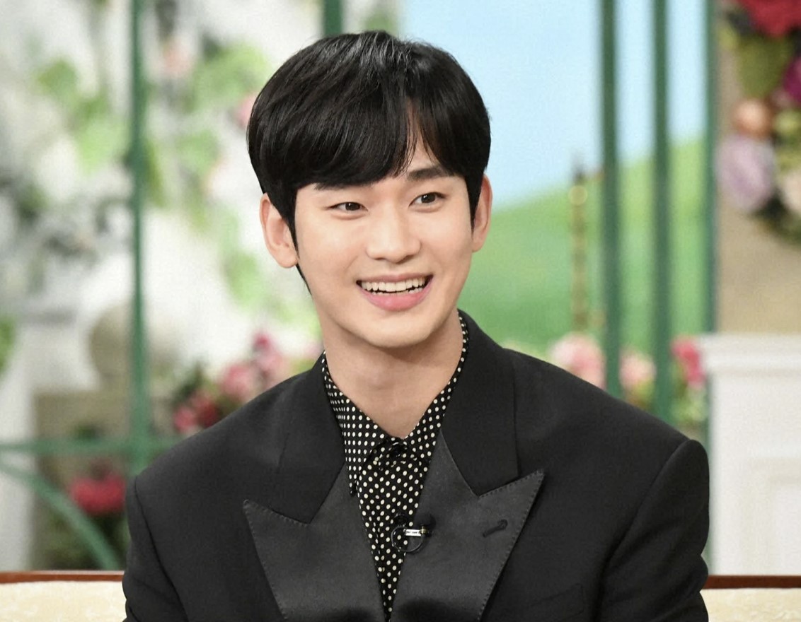 “‘The Queen of Tears’ Still Hot”…Kim Soo-hyun Appears on Japanese Talk Show