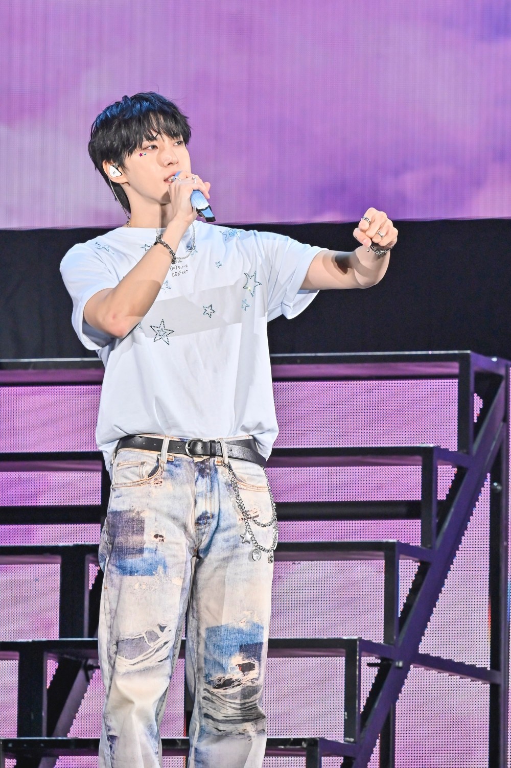 Doyoung Successfully Completes Japan Solo Tour…”All 7 Shows Sold Out, It Was Hot”