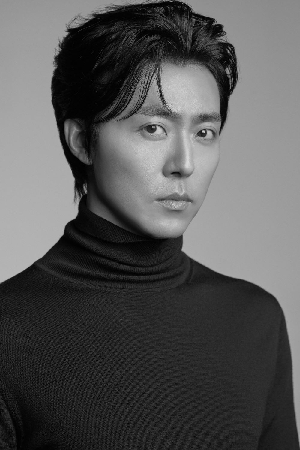 Lee Moo-saeng to star in ‘Gyeongseong Creature 2’… “Cold-headed, playing the role of Captain Kuroko”