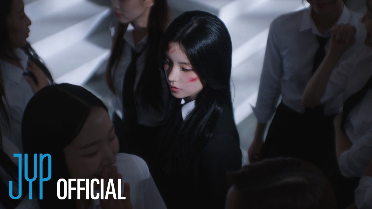 ITZY, Emotional and Dreamlike Beauty… Double Title Track Teaser