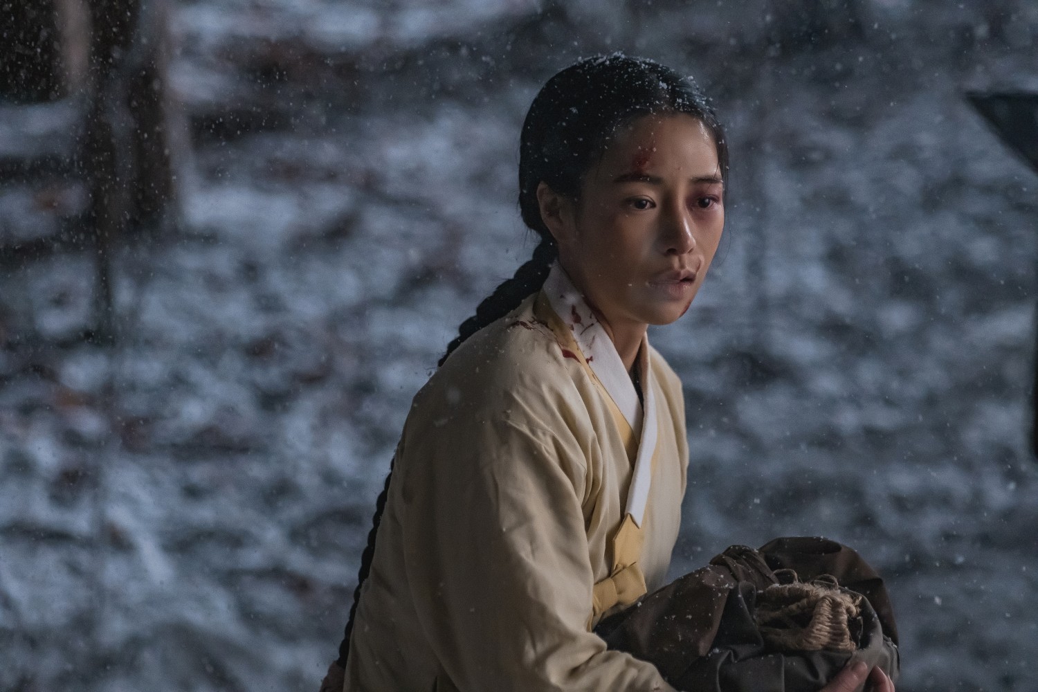 “Bloody Runaway?”… Lim Ji-yeon, a Face Seen for the First Time (The Story of Madame Ok-ssi)