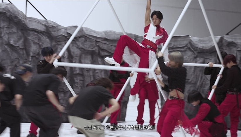 CRAVITY’s Passion for the Stage… Achieving ‘Kingdom’ 1st Place Through Effort