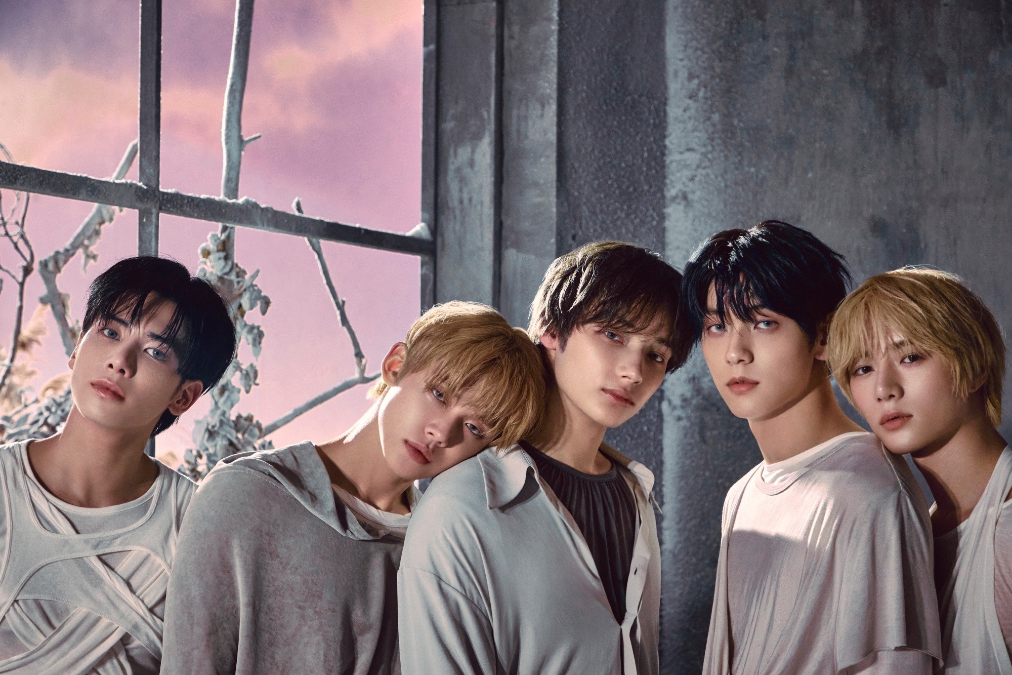 TXT, Conquers the Charts… Triple Crown on Oricon and Billboard Japan