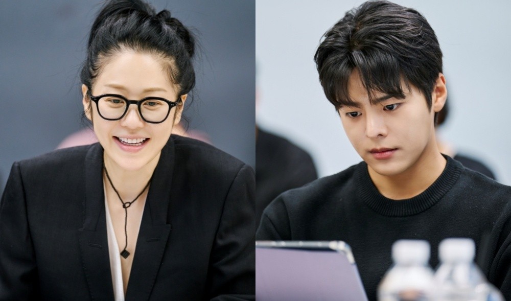 Ko Hyun-jung Transforms into a Star Producer… ‘Namib’ Script Reading Passionately