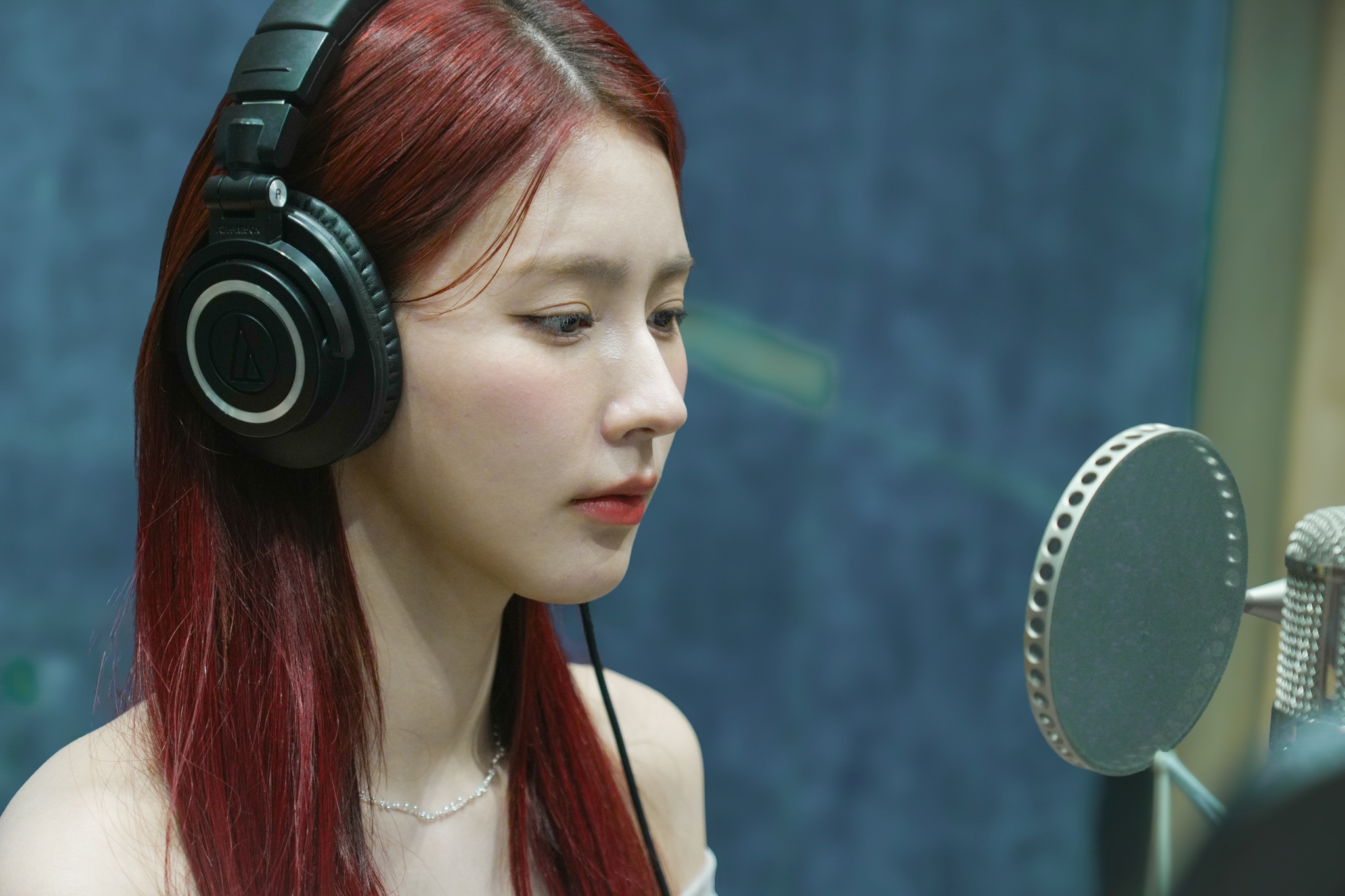 Miyeon, Reinterprets ‘Autumn in My Heart’ OST… Releases Acoustic Version of ‘Miracle’