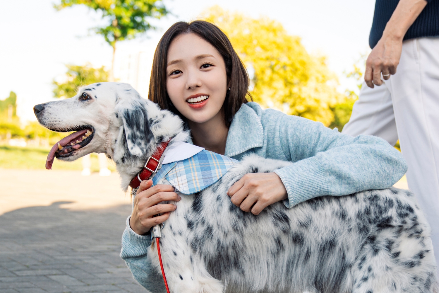 Chae Soo-bin, Behind-the-scenes of ‘Gigeojeon’ Filming… “Lovely Chemistry with a Puppy”