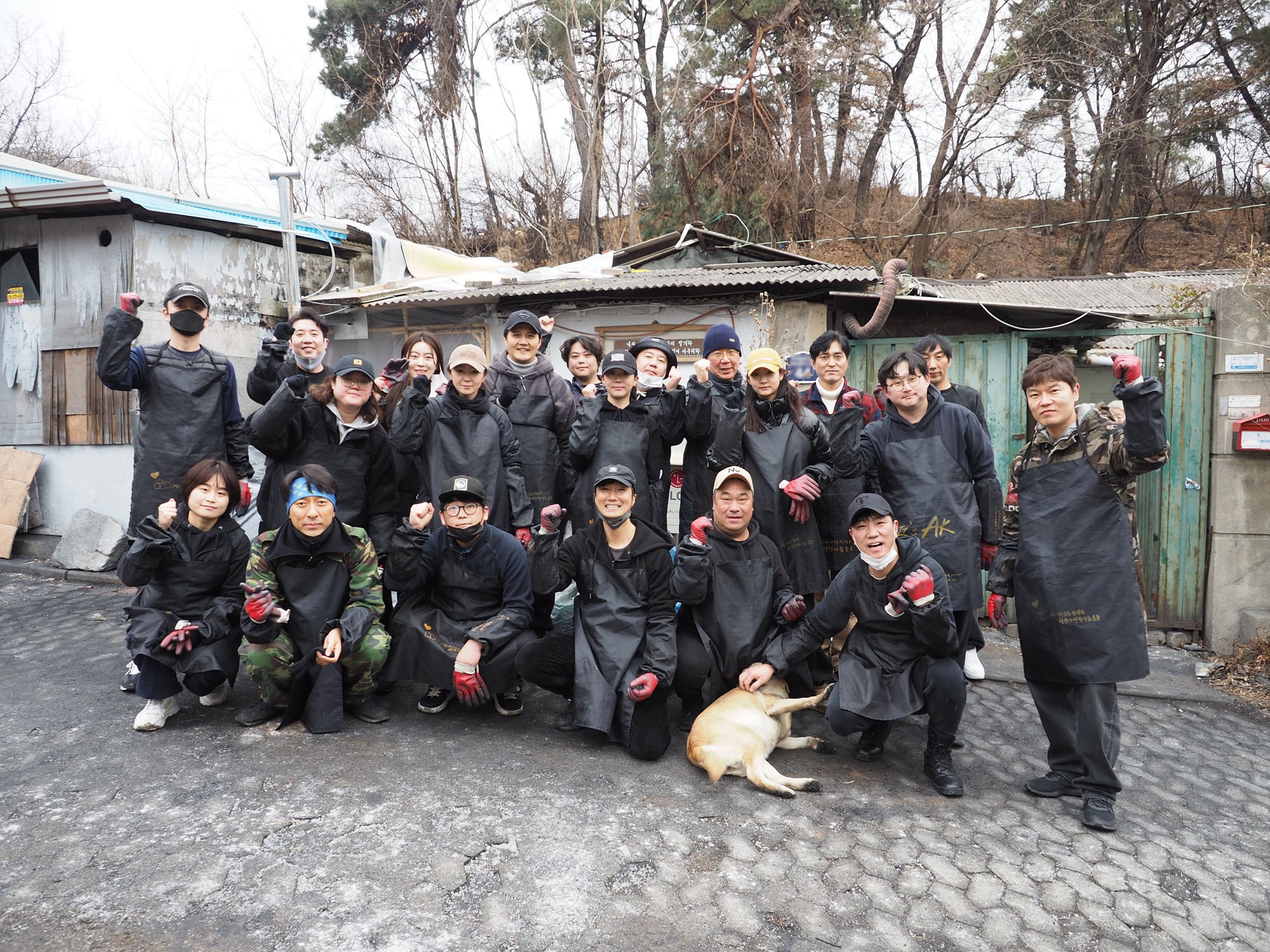 Park Hae-il, New Year’s Briquette Volunteer Service…”The Warmth Shared with Neighbors”