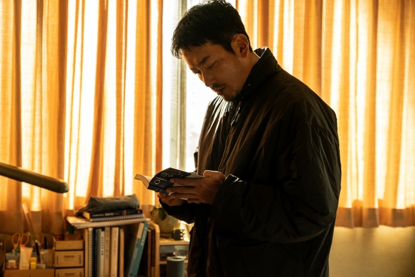 Ha Jung-woo, “Pursuing the Truth to the End”… ‘Broken’, Non-stop Stills Released