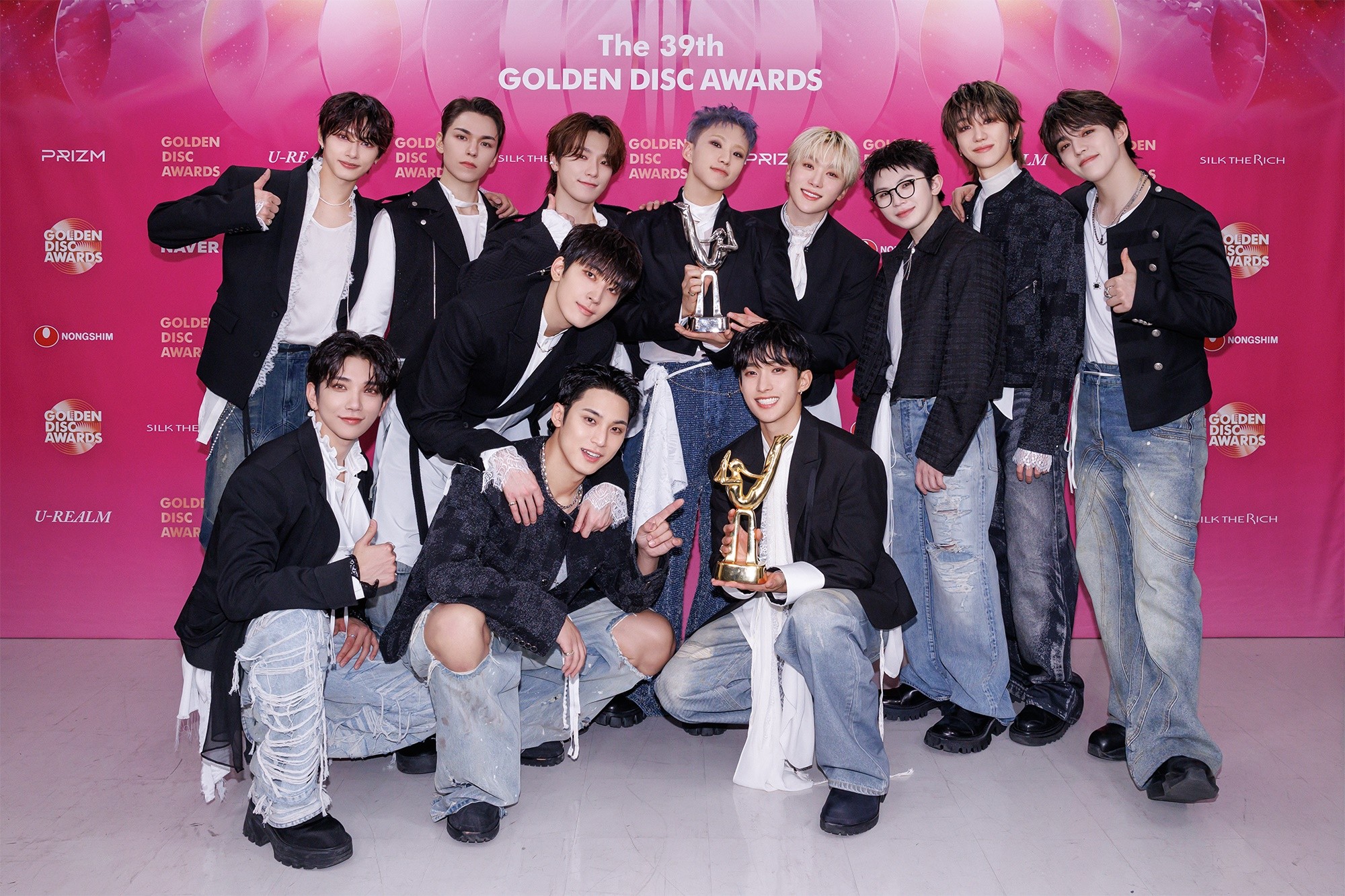 SEVENTEEN, Grand Prize at Golden Disc Awards…”Thanks to CARAT, We Will Work Hard”