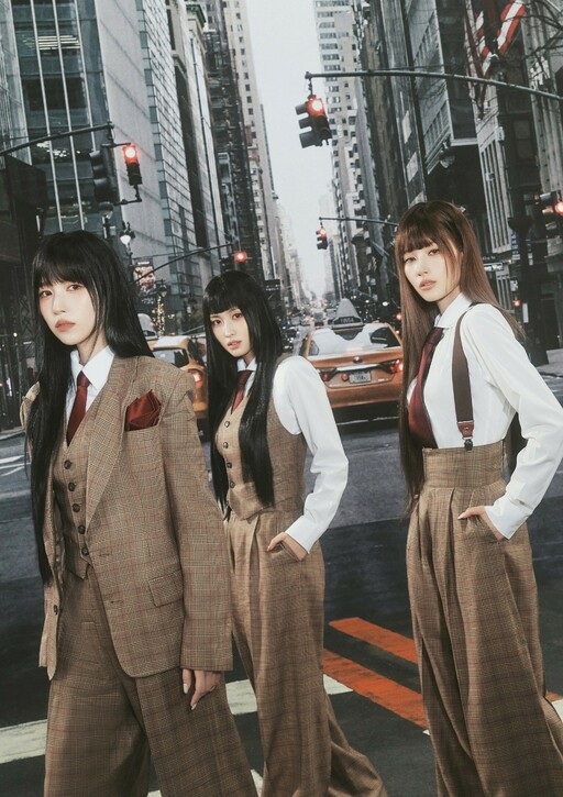 Misamo sings the OST for the Japanese film… ‘Message’, warm emotions