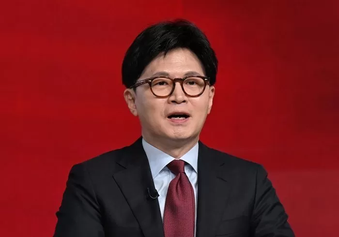 Han Dong-hoon: “Lee Jae-myung hid in the ‘forest’ out of fear during the martial law”… The Democratic Party immediately protested