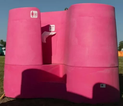 “Portable Urinal for Women That Allows Quick Squatting… How the Waiting Time Has Been Significantly Reduced”