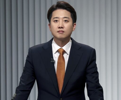 “Will There Be Unification? Lee Jae-myung’s Comments… Lee Jun-seok: ‘I Have Nothing to Do with the Insurrectionist Forces'”