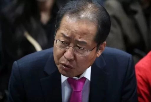 Hong Joon-pyo: “Han X self-destructed the martial law, and now Du X is replacing candidates while final self-destructing.”