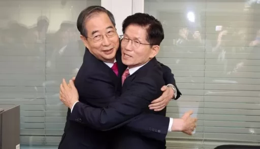 Han Duck-soo rejects the proposal for the position of campaign chairman from Kim Moon-soo… effectively absent from the campaign committee.