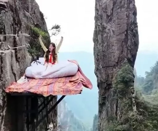 Conditions to Meet for Taking a Certification Shot on the ‘Cliff Bed’ at 1600m Above Sea Level (Video)