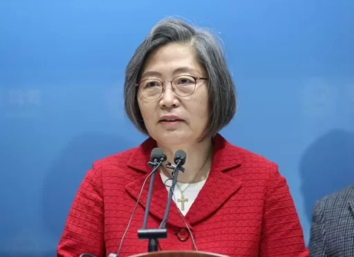 “How should I do, Munsu?” Lee Su-jeong, who mocked… Quickly changes stance as Kim Mun-soo is confirmed as a candidate.