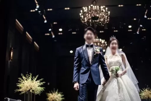Half of Korean Women Say “My Achievements Are More Important Than Marriage… Each Partner’s Income Should Be Separate”