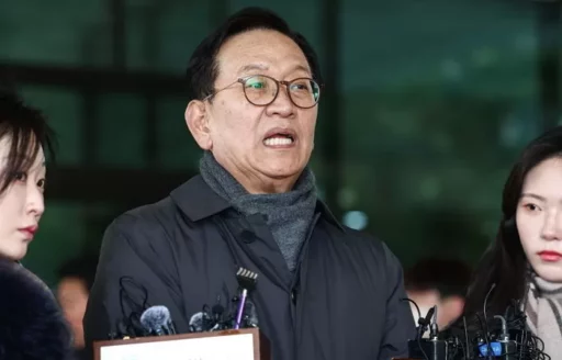 Yoon’s Withdrawal from Party… ’40-Year Friend’ Seok Dong-hyun Resigns from Kim Moon-soo’s Campaign Committee