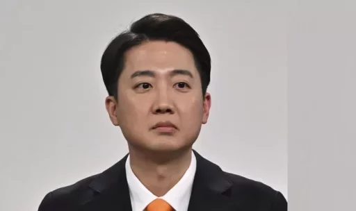 Lee Jun-seok, who was ‘blushing’ during the discussion… his late-night ‘explanation’ after the debate