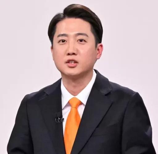 “Lee Jun-seok only sneers at the debate… Worried about disadvantages for our region” Reactions from Dongtan cafe