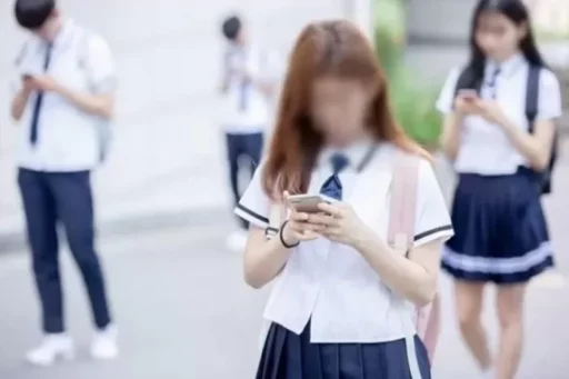 “Yes, I’m suing you”… Teenagers suing friends for ‘defamation’ after being talked behind their backs