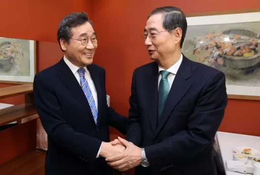 Han Duck-soo: “Resign after three years post-constitutional amendment”… Lee Nak-yon: “Completely agree with me”