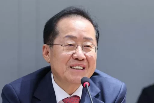 Hong Joon-pyo: “It’s time for the People Power Party to ‘survive on its own’… The Lee administration will initiate the ‘dissolution of the party’ procedure.”