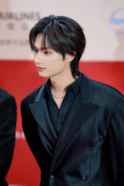 Seventeen’s Jun Invited to Chinese Film Festival…Red Carpet with the ‘Storm Chasing’ Team
