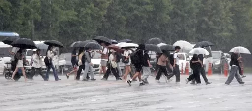 “The full-fledged rainy season hasn’t even begun”… Heavy rain accompanied by strong winds will pour across most of the country until tomorrow afternoon.