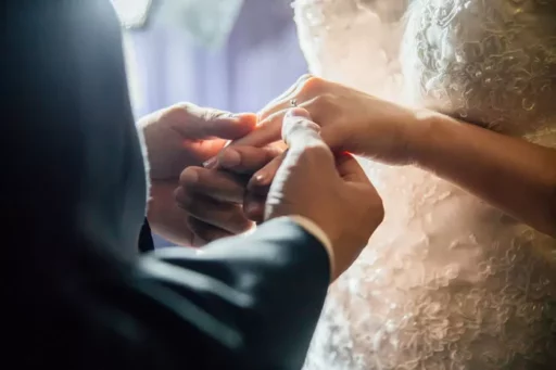 “Wedding Bonus of 1 Million Won”… Gyeonggi Province Distributes ‘Marriage Support Funds’ to 2,650 Young Newlyweds