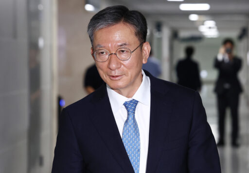 “Law Minister Nominee” Chung Sung-ho’s Bursting “Muscle Photo” … Unique Background of Seoul National University Law School Graduate