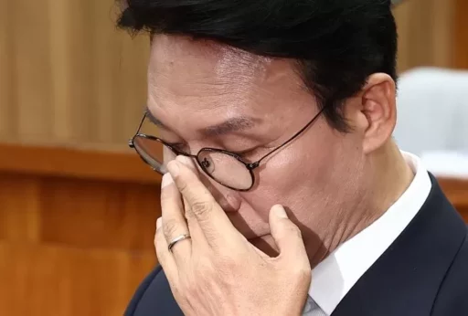 Kim Min-seok addresses controversy over mother’s villa contract, saying “My wife needed a larger space to take in many stray cats.”