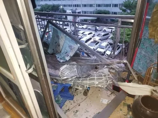 Explosion accident of ‘air conditioner outdoor unit’ at apartment in Iksan, Jeonbuk… whereabouts of 7 foreign residents remain unknown.