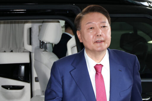 Yoon Seok-yeol’s side strongly opposes the arrest warrant… “No crime established, excessive request by the special prosecutor”