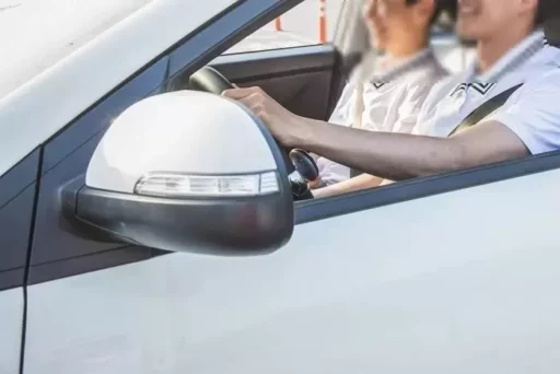 Teenagers steal a car, hit a police officer, and flee… “Hit 5 vehicles and ran away”