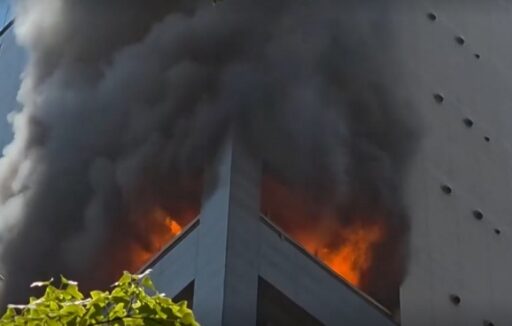 Heatwave ‘Boom’… 400 People Evacuated from Building Due to Air Conditioner Outdoor Unit Explosion