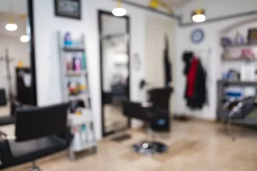 Son Who Attacked Mother with Weapon at Hair Salon Subdued by Police… Accidentally Discharged Gun During Withdrawal