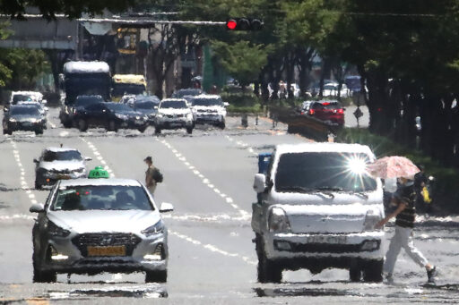 “I was worried about heavy rain, but it’s only a heatwave… Is the rainy season over?” According to the Meteorological Administration’s explanation.