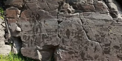 The Wall Paintings of 6000 Years Become Heritage… ‘Gangwha’s Rock Carvings’ Designated as a World Heritage Site