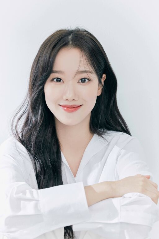 Eun Na-eun confirmed to return to ‘iShopping’… “First challenge in the action thriller genre”