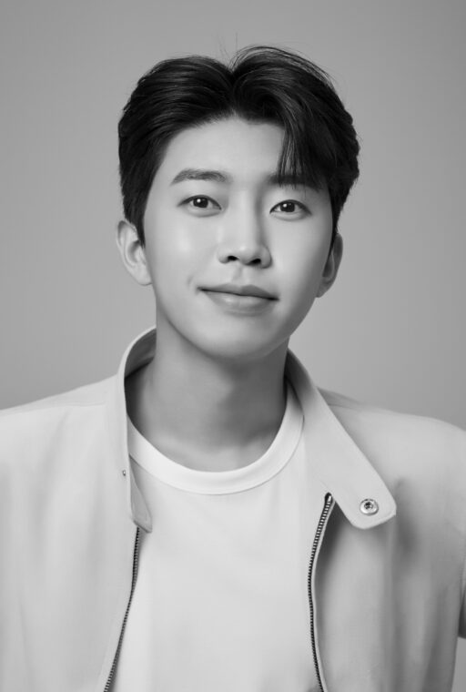 Lim Young-woong to make a comeback with his second regular album… ‘I’m Hero 2’ to be released in August.