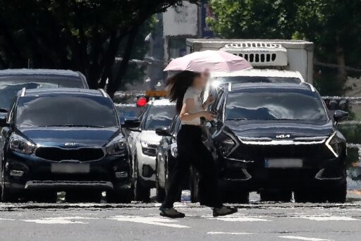 Nationwide ‘Scorching Heat’ Today (26th), Felt Temperature Surpasses 37 Degrees… Intense Heat Continues Tomorrow