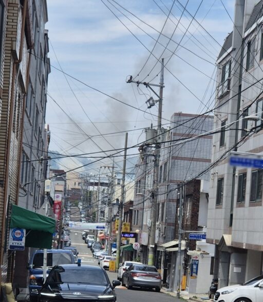 Fire at Daegu Logistics Warehouse… 33 Firefighting Equipment Deployed, Workers Evacuated
