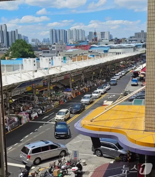 The first weekend after the issuance of consumption coupons… Daegu Seomun Market filled with people (photo)