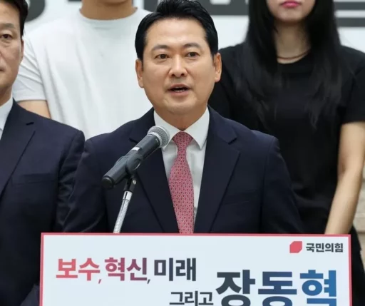 Gukhyup Party Leader Candidate Jang Dong-hyuk to Appear on ‘Conservative YouTube’ with Jeon Han-gil, Who is Under Disciplinary Discussion… Kim Mun-soo Also in Discussion
