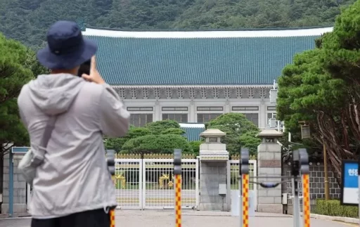 “Lee Jae-myung Prepares for Presidential Return”… Full Suspension of Cheong Wa Dae Visits Begins Today