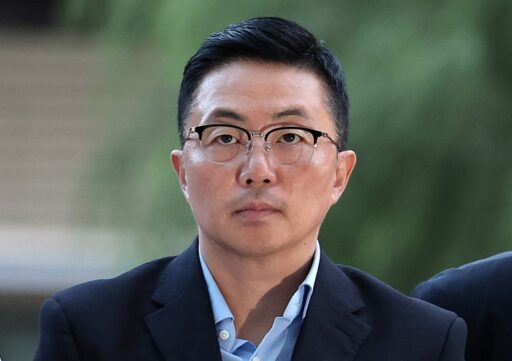 ‘Kim Geon-hee’s Housekeeper’ Kim Ye-seong Arrested at Incheon Airport… Immediately Transferred to Prosecutor’s Office