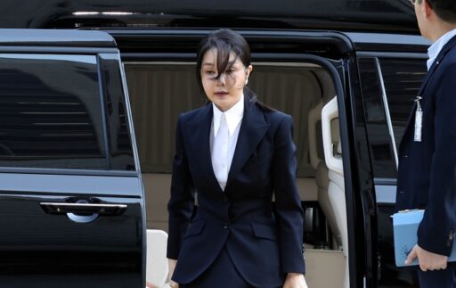 Kim Geon-hee Underwent a 4-hour and 25-minute Warrant Review… The Words He Pleaded to the Judge During His ‘Closing Statement’