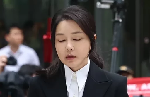 [Breaking News] Special Prosecutor: “Kim Kun-hee will be summoned again on the 18th… Most exercised their right to remain silent”